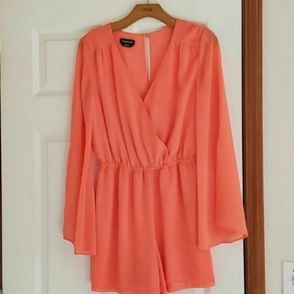 SOLD on XPost Bebe Spring Coral Bell Sleeve Romper - Picture 3 of 7